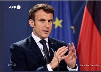 Francia vota si dar la mayoría absoluta legislativa a Macron