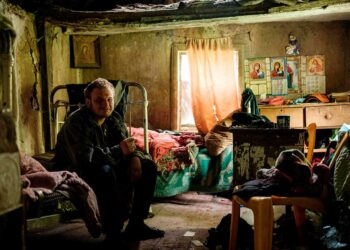 Familias traumadas por la guerra rechazan evacuación cerca del frente