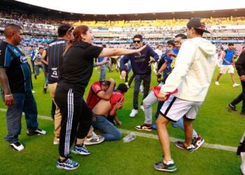 Veintidós lesionados por violencia en un partido de fútbol en México