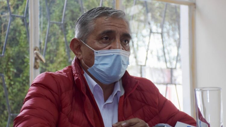 Arias es operado por varices, se encuentra estable y en recuperación en su casa