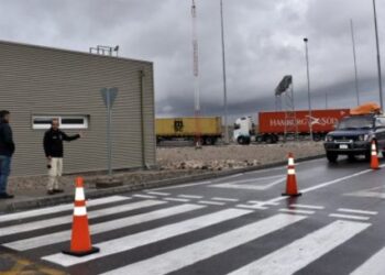 Chile cierra Chungará y paso al comercio boliviano hasta las 12.00 del viernes por contagios COVID-19