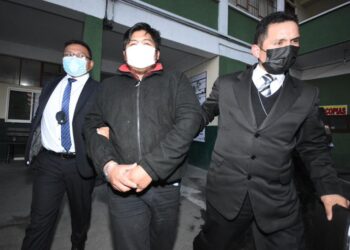Detienen en La Paz al dueño de la empresa contratada para vender 41 ambulancias a la Gobernación de Potosí