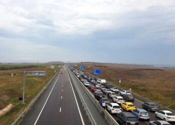 Puente de Crimea vuelve a permitir circulación