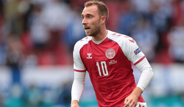 El danés Christian Eriksen firma por tres años con el Manchester United