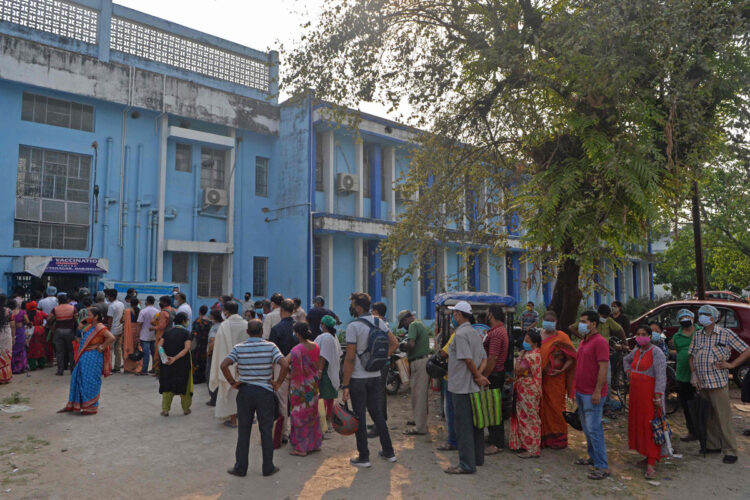 India supera las 500.000 muertes por COVID-19 según datos oficiales