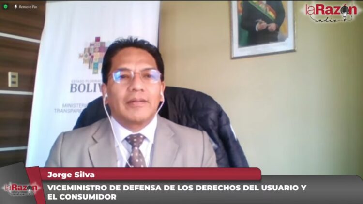El Viceministro informa sobre la restructuración en DDRR. Foto: La Razón Radio