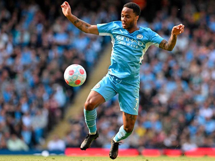 Sterling anuncia su salida del Manchester City