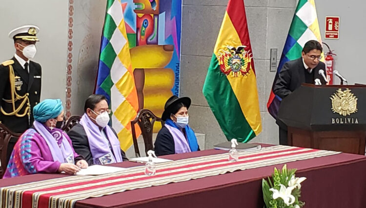 Proyecto prevé proceso penal ‘especial’ y anulación de ‘fueros’ para castigar la violencia a la mujer