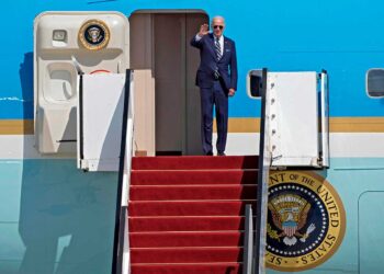 El Air Force One con Biden a bordo parte en vuelo histórico entre Israel y Arabia Saudita