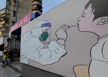 China confina a 17 millones de habitantes de ciudad de Shenzhen por COVID-19