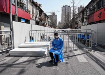 Shanghái se convierte en ciudad fantasma ante riesgo de confinamiento por COVID-19