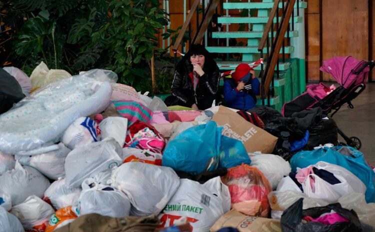 Ucrania anuncia nuevo intento de evacuar Mariúpol y pone a Kiev en toque de queda