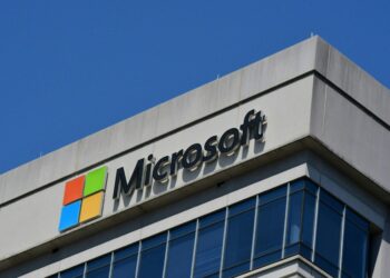 Microsoft prevé despedir a unos 10.000 empleados.
