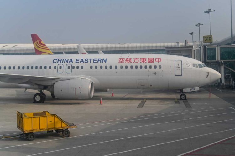 Un avión con 132 pasajeros se estrella en el suroeste de China