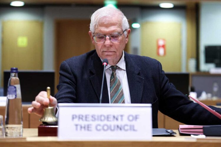 UE condena ofensiva sobre Mariúpol y se plantea más sanciones contra Rusia