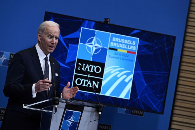 Biden promete ‘respuesta’ de la OTAN si Rusia usa armas químicas en Ucrania