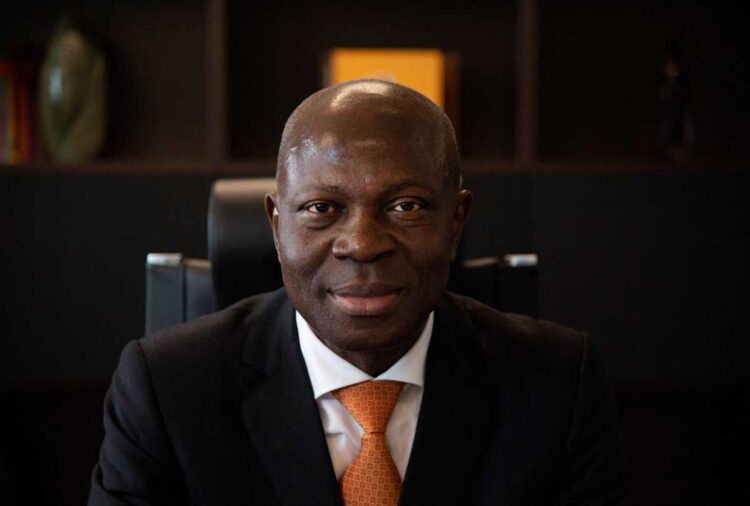 Exprimer ministro de Togo se convierte en primer africano al frente de la OIT