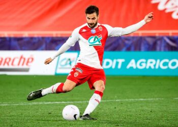 Cesc Fábregas ficha por el Como de la Serie B italiana