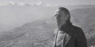 Luis Espinal, puño en alto