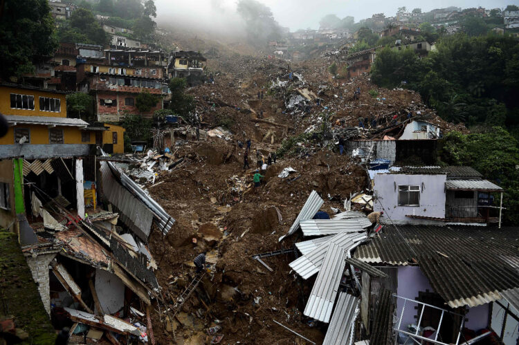 Lluvias torrenciales ya dejan 78 muertos cerca de Rio de Janeiro