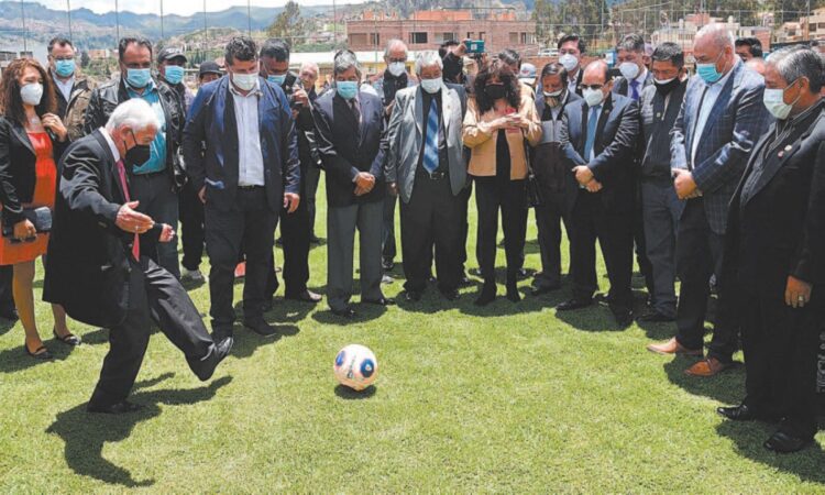 La AFLP cumple 108 años con apoyo de la FBF