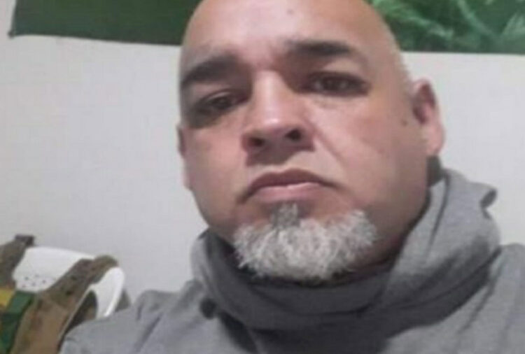 Aprehenden a miembro de la RJC en posesión de droga y una bazuca artesanal