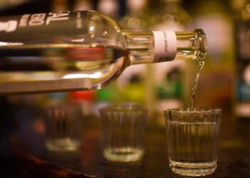 El mezcal mexicano batalla para no ser víctima de su éxito