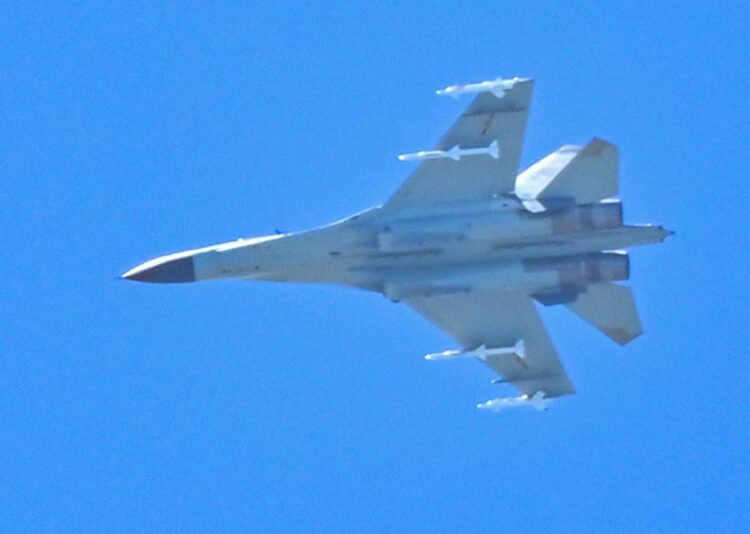 China continúa sus ejercicios militares en torno a Taiwán