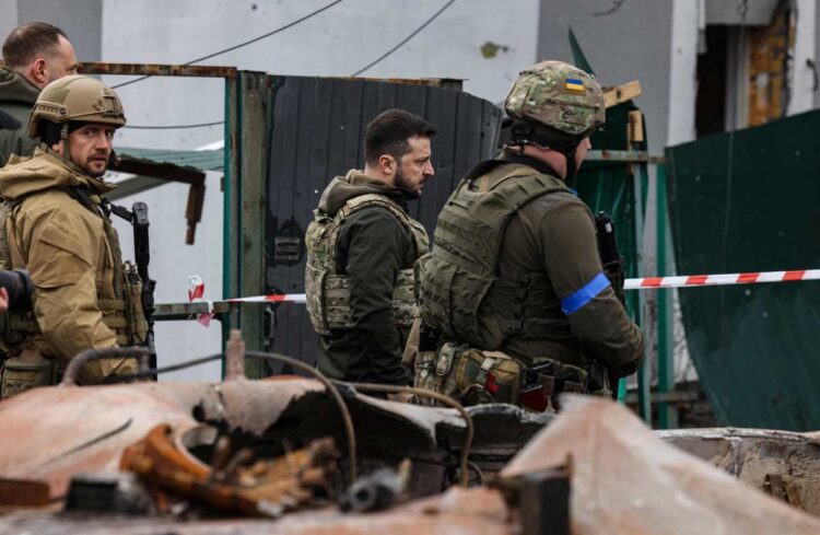 Zelenski afirma que en Bucha hubo ‘crímenes de guerra’ que serán reconocidos como ‘genocidio’