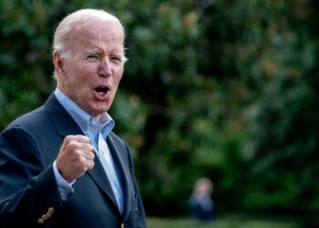 Biden va a Filadelfia, cuna de EEUU, para arremeter contra los partidarios de Trump
