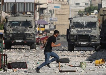 Operación israelí en Cisjordania ocupada deja tres muertos y decenas de heridos