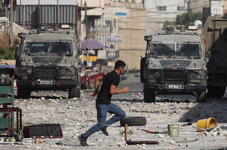 Operación israelí en Cisjordania ocupada deja tres muertos y decenas de heridos