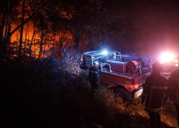 El verano se hace eterno en Francia y los incendios arrasan miles de hectáreas