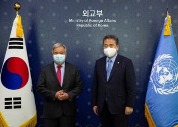 Jefe de la ONU pide desnuclearización de Corea del Norte en su visita a Seúl