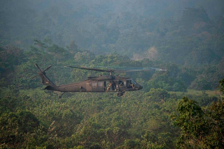 Maniobras con fuego real de EEUU en Indonesia tras tensiones con China