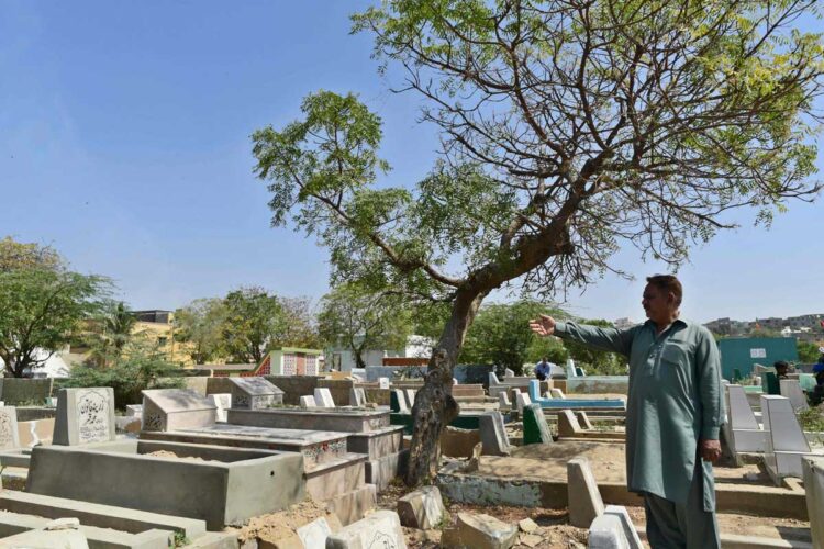 Los muertos no tienen paz en Karachi, la ciudad más grande de Pakistán