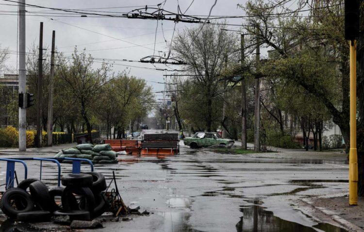 Rusia lanza ataques en el oeste de Ucrania y concentra sus fuerzas en el este