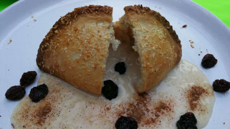 Salteña de arroz con leche. Foto: Salteñería Juanita