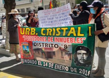 Vecinos de El Alto protestan en el centro paceño. Foto: Roberto Guzmán