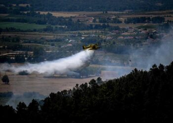 Controlado el gran incendio en Portugal, la lluvia da un respiro en España