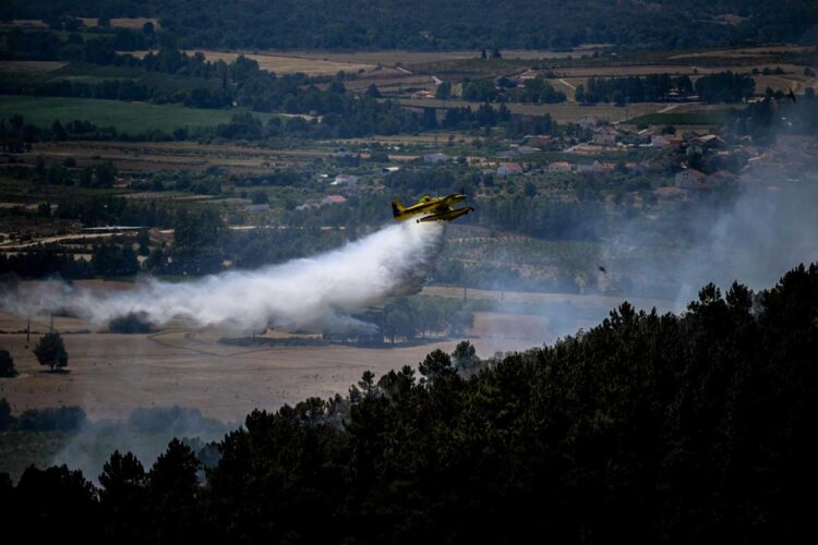 Controlado el gran incendio en Portugal, la lluvia da un respiro en España