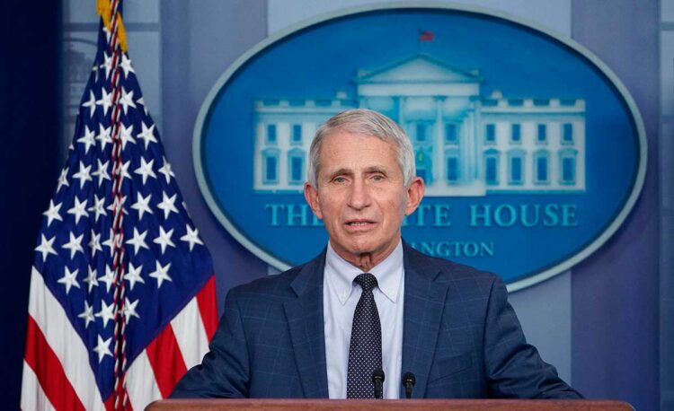 Anthony Fauci dejará su cargo de máximo asesor de Biden sobre COVID-19