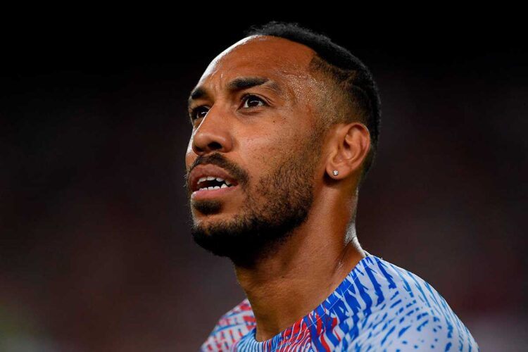 El delantero del Barça Aubameyang sufre un robo a mano armada en su domicilio