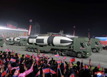 El líder norcoreano aboga por ‘fortalecer y desarrollar’ sus armas nucleares