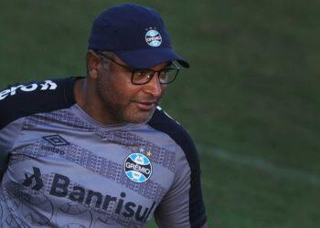 Con Bolsonaro hay una ‘autorización’ para el racismo, dice DT del Gremio