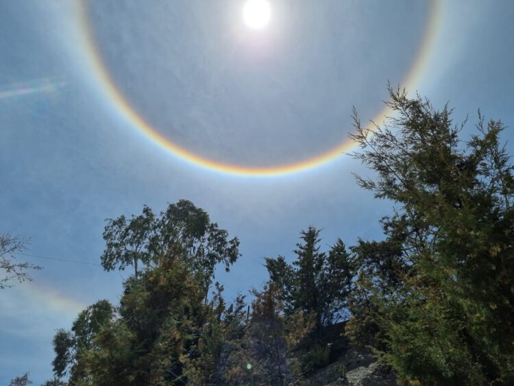 Dos halos solares sorprenden nuevamente en el cielo paceño