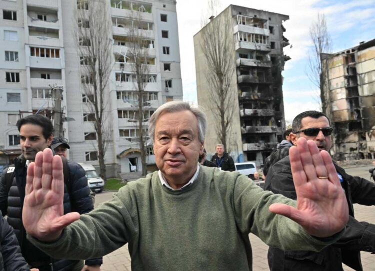 El secretario general de la ONU condena lo ‘absurdo’ de la guerra en primera visita a Ucrania