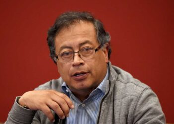 Principal rival de Petro aboga por su seguridad ante sospecha de complot en Colombia