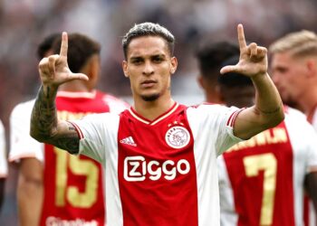 Manchester United ficha al brasileño Antony por $us 100 MM