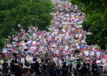 ‘Mi cuerpo, mi elección’: miles manifiestan en EEUU por el derecho al aborto